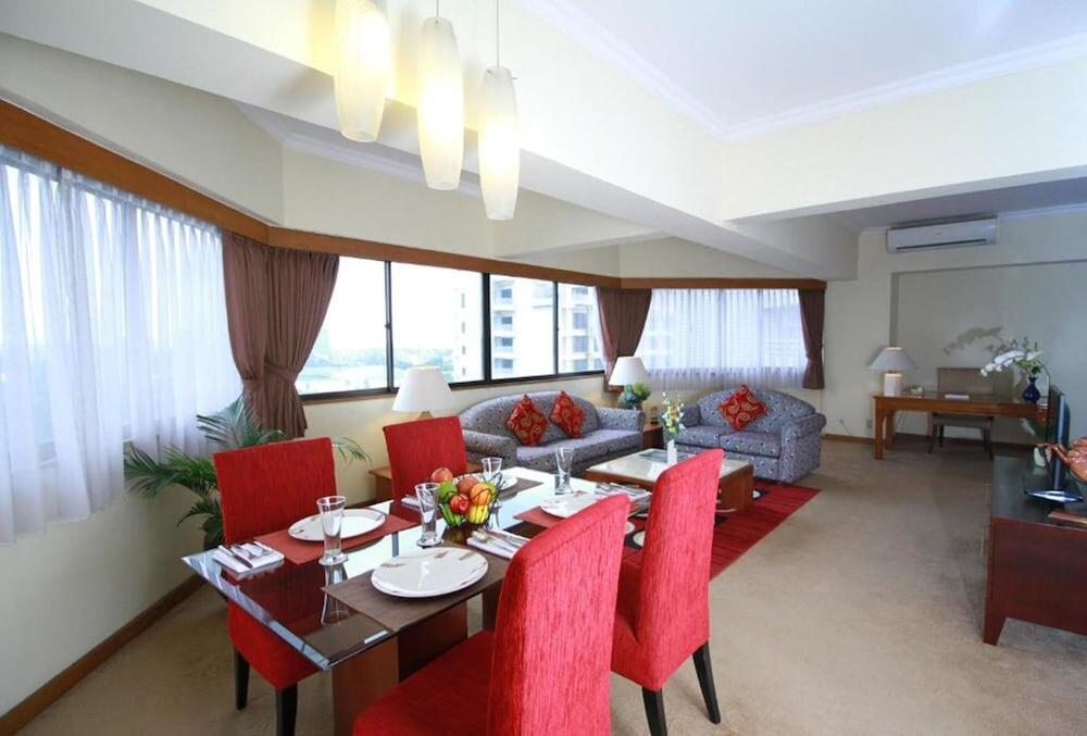 Foto de una habitación de The Sultan Hotel &amp;amp; Residence Jakarta