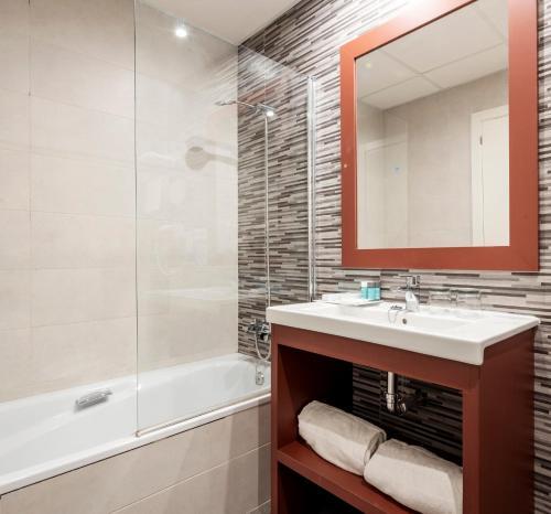 Foto del baño de Hotel Ilunion Hacienda de Mijas