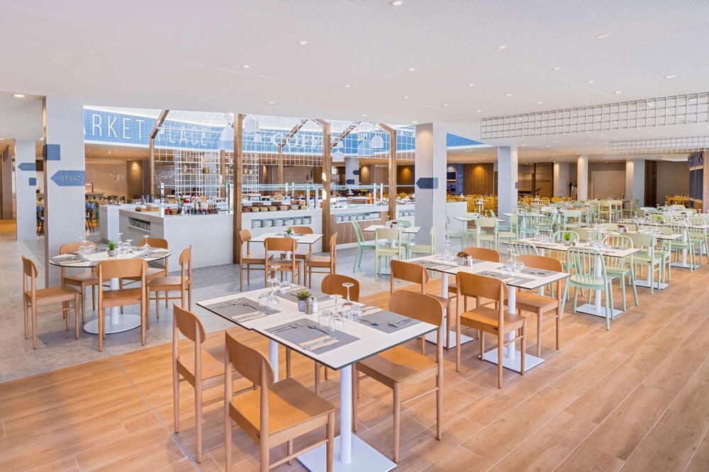 Foto de restauración de Hotel Barceló Margaritas