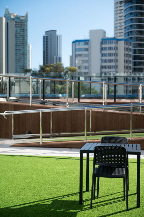 Foto de los servicios de Mantra on View Hotel