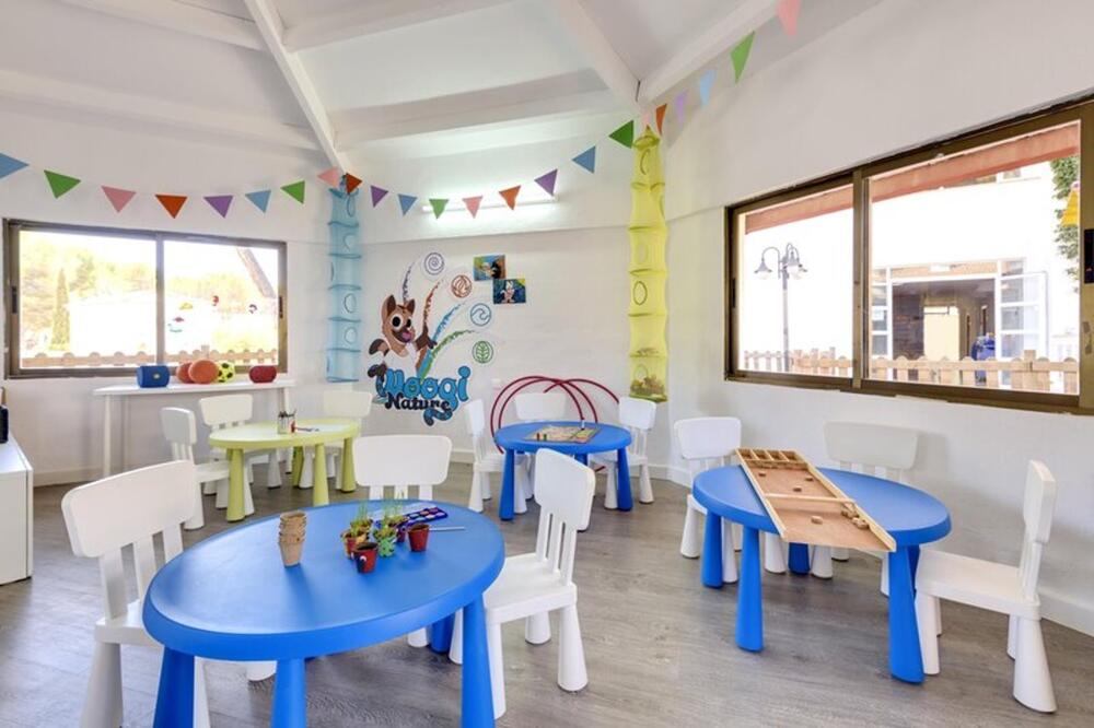 Foto de los servicios de Aparthotel Green Garden