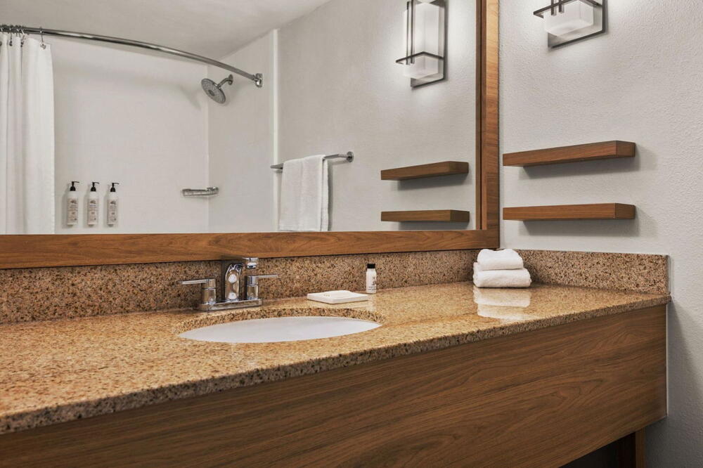 Foto del baño de Delta Hotels by Marriott Orlando Celebration