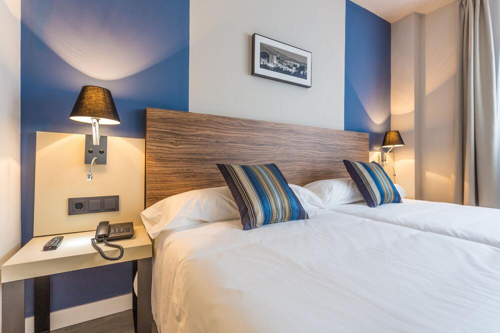 Foto de una habitación de Hotel Dwo Urban Granada