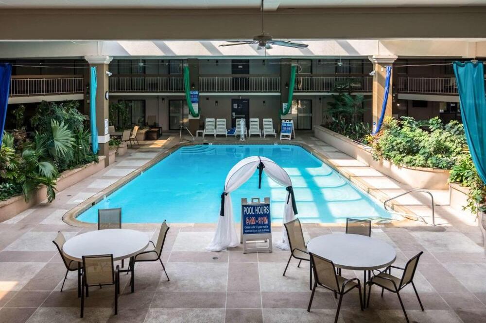 Facilities – Hotel The Plaza Inn &amp;amp; Suites