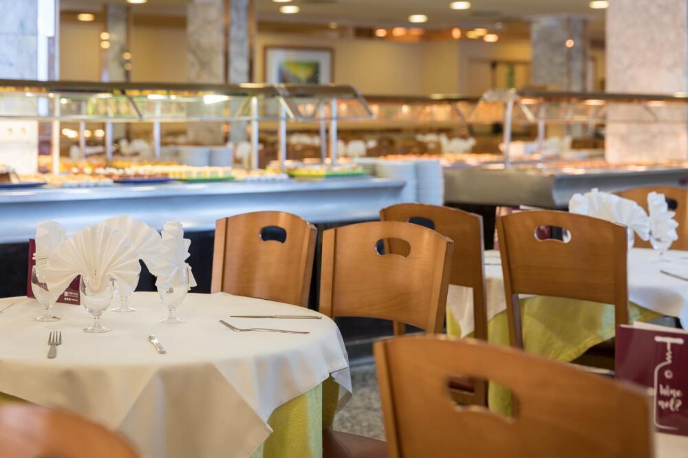 Foto de restauración de Hotel H·TOP Royal Star &amp;amp; SPA