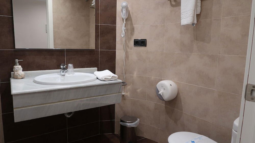 Foto del baño de Hotel Teruel Plaza