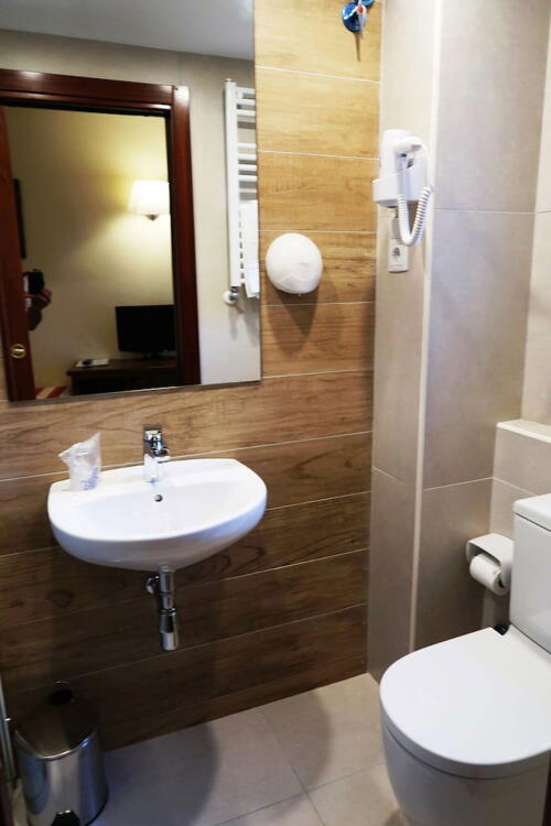 Foto del baño de Hotel Urogallo