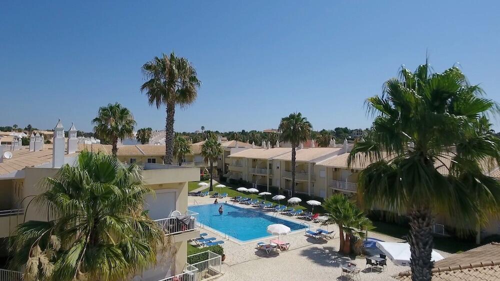 Foto de los servicios de Apartamentos Jardins Vale de Parra