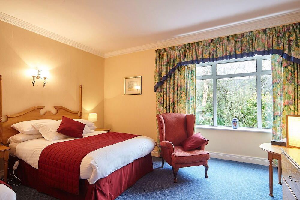 Foto de una habitación de The Cedar Lodge Hotel and Restaurant