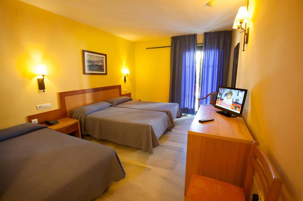 Foto de una habitación de Hotel Olas de Almuñécar