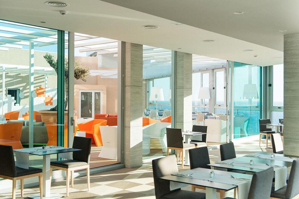 Foto de restauración de Hotel Riviera Vista
