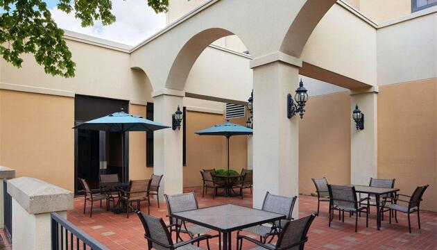 Foto de Hotel Embassy Suites Greensboro Airport