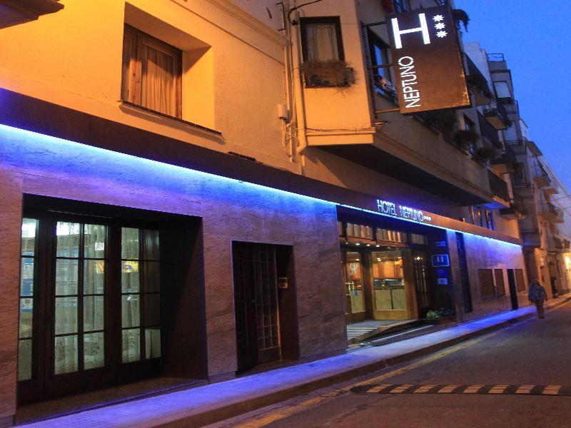 Foto del exterior de Neptuno Apartments