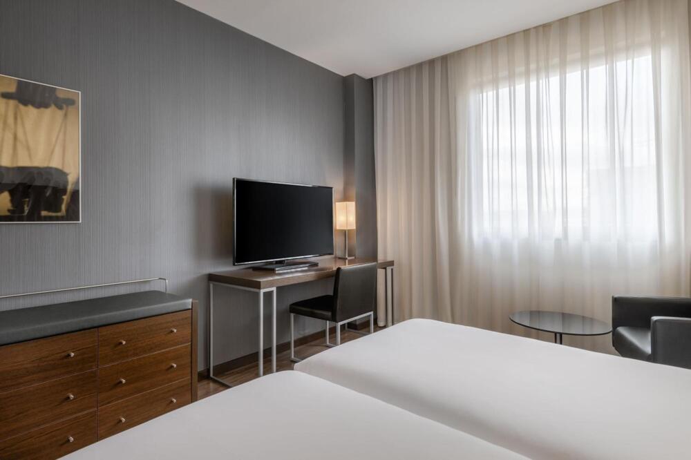 Foto general de AC Hotel by Marriott Madrid Airport