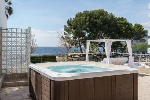 Hotel Alua Gran Camp de Mar, Camp de Mar - Reserving
