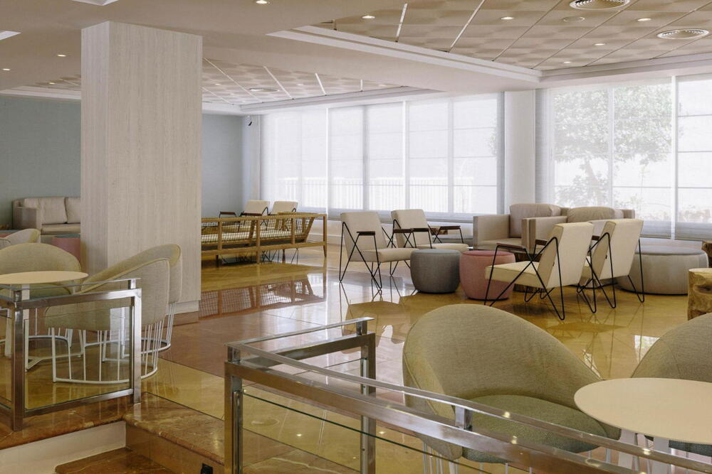 Foto de restauración de Hotel ILUNION Palmanova Mallorca  (ex AluaSun Torrenova)