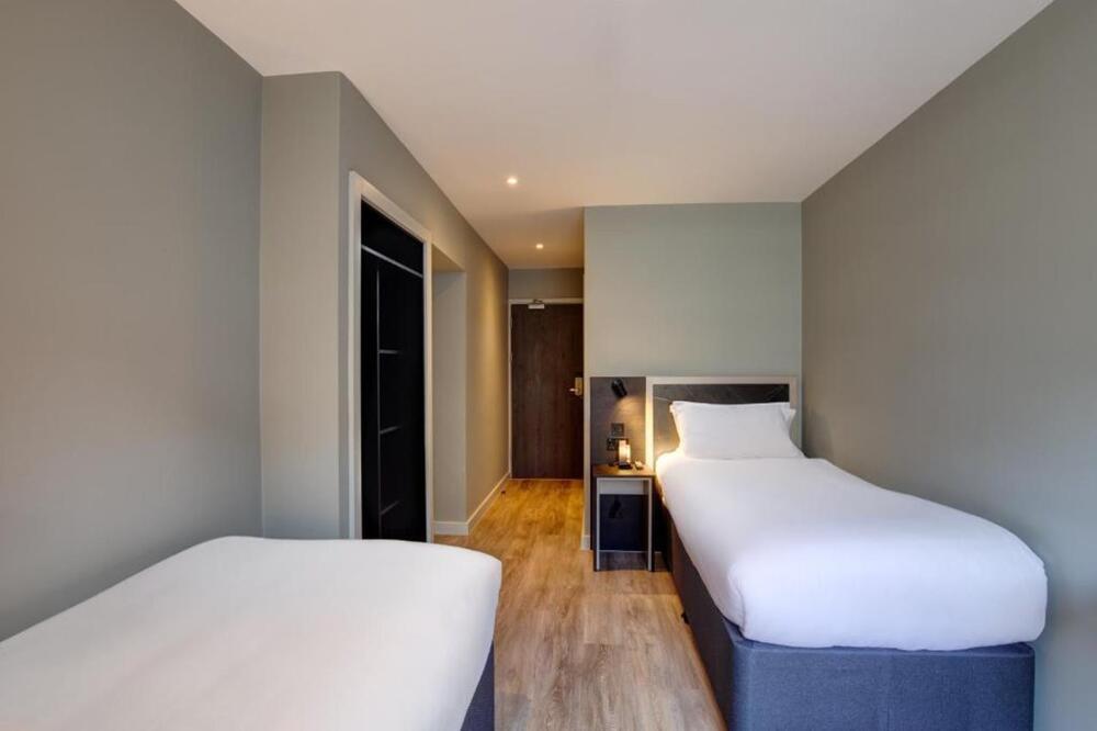 Foto de una habitación de Royal National Hotel