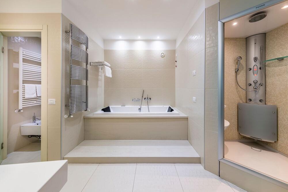 Foto del baño de Base Hotel