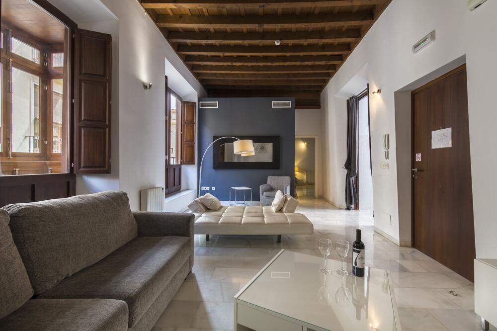 Foto de los servicios de Aparthotel tuGuest Elvira Suites