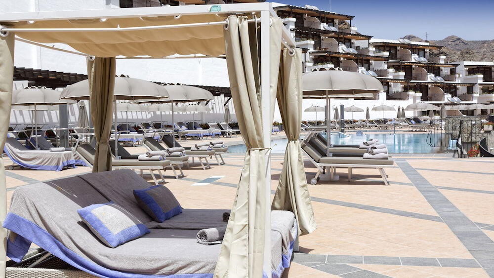 Foto del exterior de Aparthotel Idyll Suites - Adults Only
