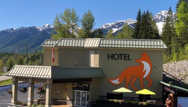 Photo – Motel Super 8 by Wyndham Fernie