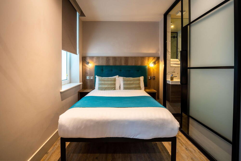 Euston Square Hotel, London - Reserving
