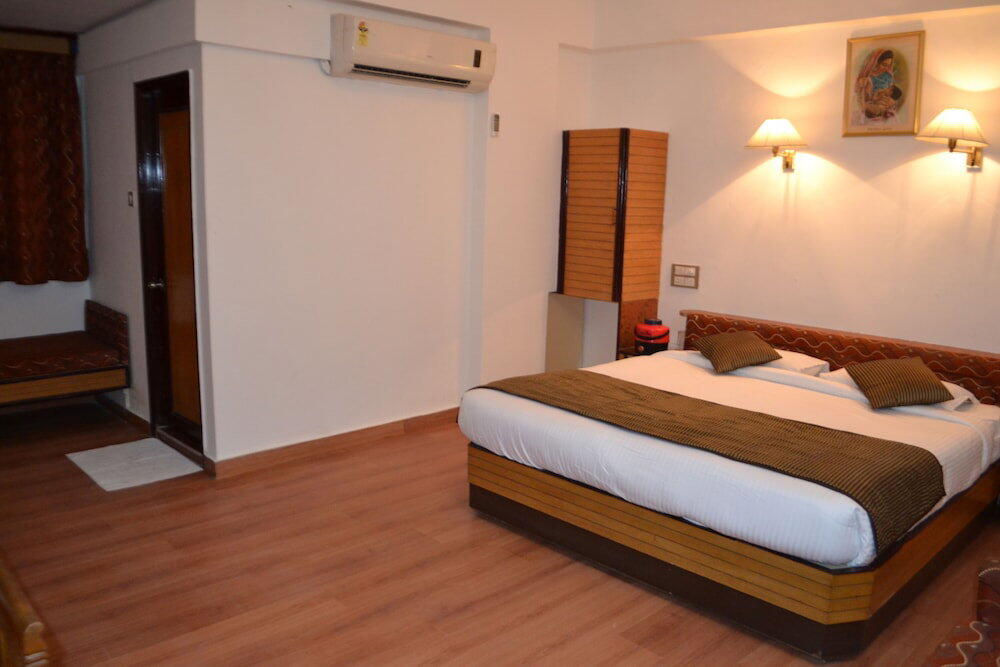 Hotel Chandra Inn, Jodhpur - Reserving