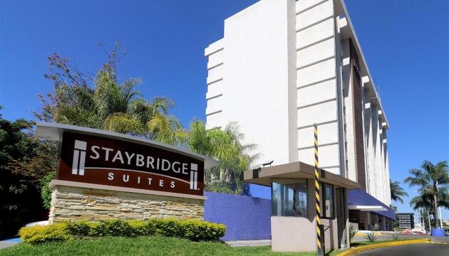 Foto de Staybridge Suites Guadalajara Expo, an IHG Hotel