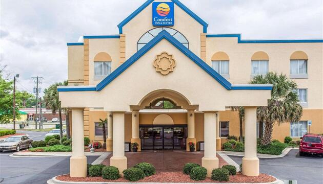 Foto de Hotel Comfort Inn &amp; Suites Ft.Jackson Maingate