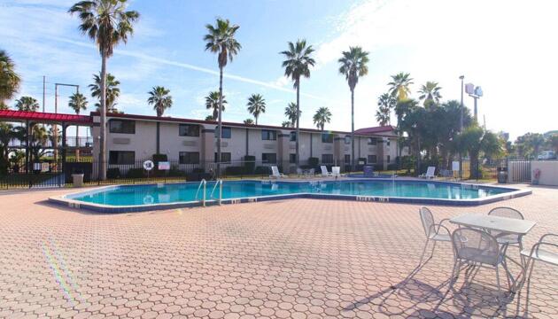 Foto de Hotel Ramada by Wyndham Davenport Orlando South