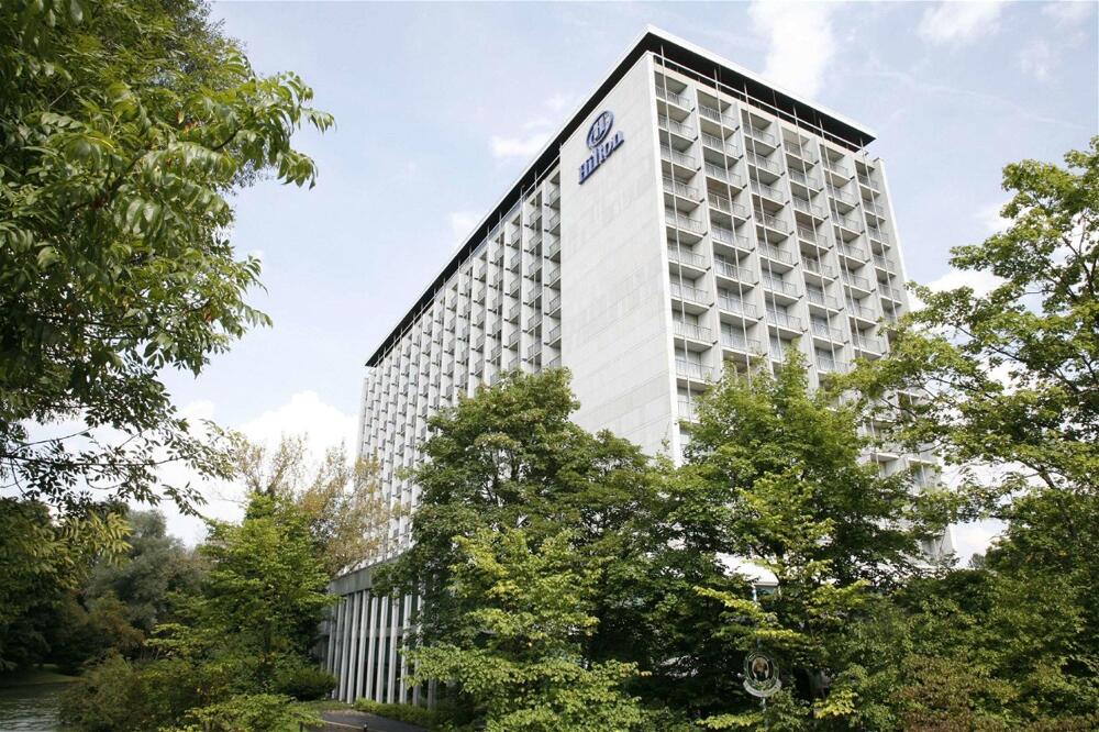 Hilton Munich Park To Munich Airport www.centraldereservas.com
