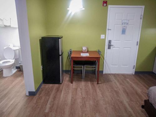 Hotel Studio 6-Hampton, VA - Langley AFB Area, Hampton - Reserving