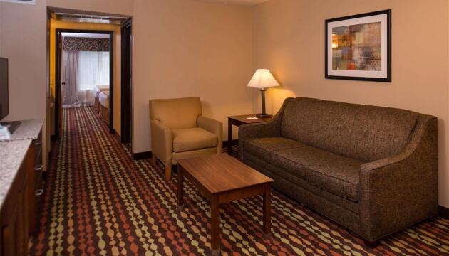 Foto de Hotel Best Western Ambassador Inn &amp; Suites
