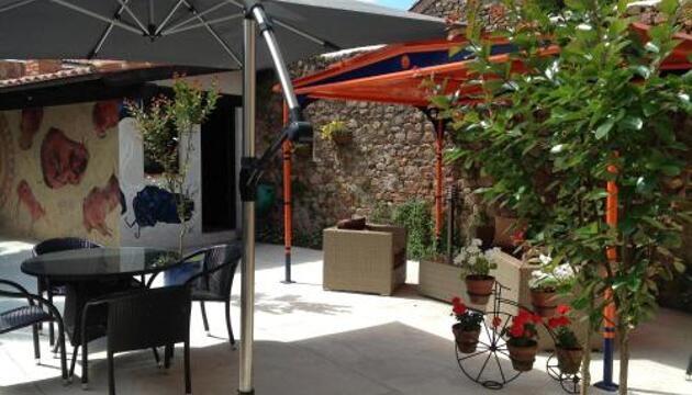 Foto de Apartamentos Rurales La Villa de Piedra