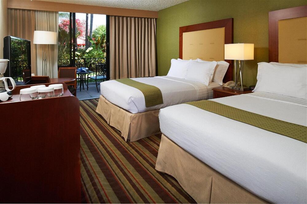 Holiday Inn Buena Park, an IHG Hotel, Buena Park