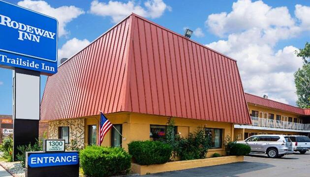Photo – Hotel Rodeway Inn at Nevada State Capitol Carson City
