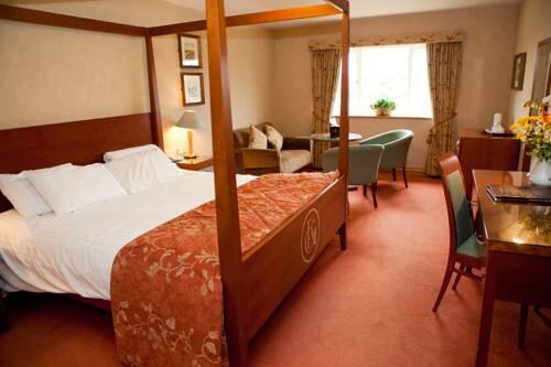Foto general de Four Seasons Hotel &amp;amp; Leisure Club