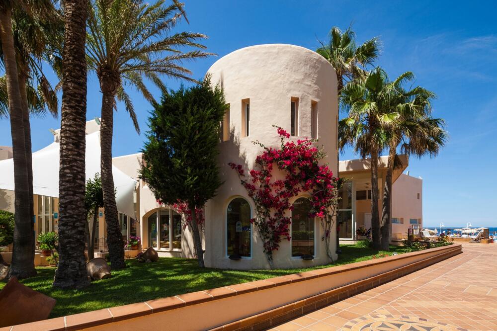 Foto del exterior de Invisa Hotel Club Cala Verde
