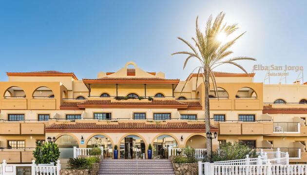 Photo – Elba Castillo San Jorge &amp; Antigua Suite Hotel