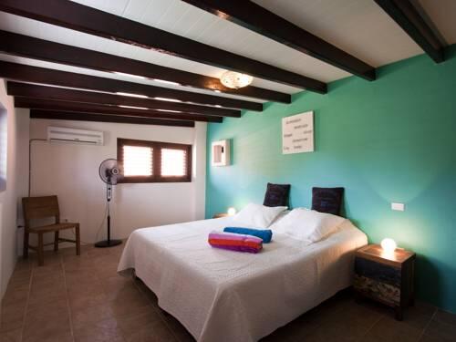 Room – Ocean View Villas