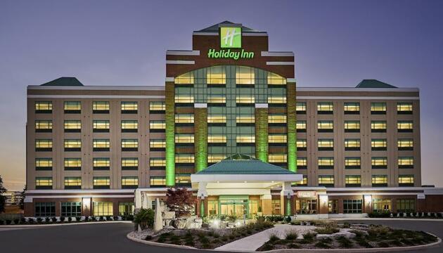 Foto de Holiday Inn &amp; Suites Oakville at Bronte, an IHG Hotel