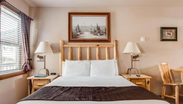 Photo – Franciscan Lakeside Lodge