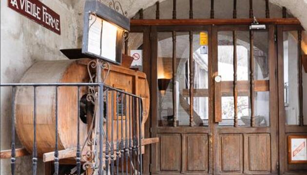 Photo – Langley Hotel La Vieille Ferme
