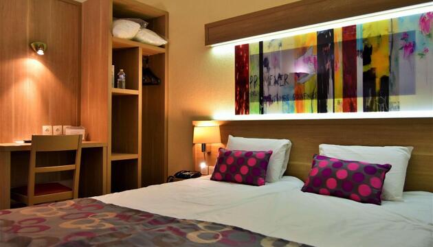 Foto de Kyriad Hotel - Restaurant Carentan