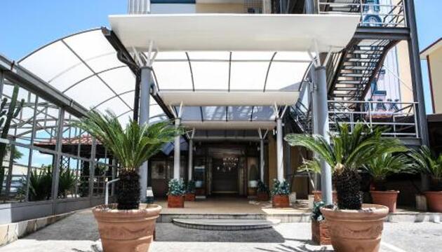 Photo – Hotel Max