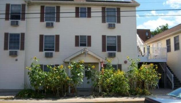 Photo – Summer Place Hotel