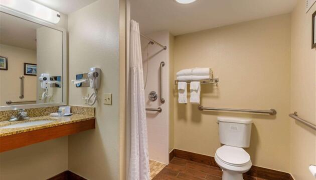 Photo – Hotel Comfort Inn &amp; Suites