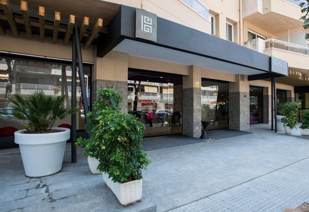 Foto del exterior de Apartamentos California
