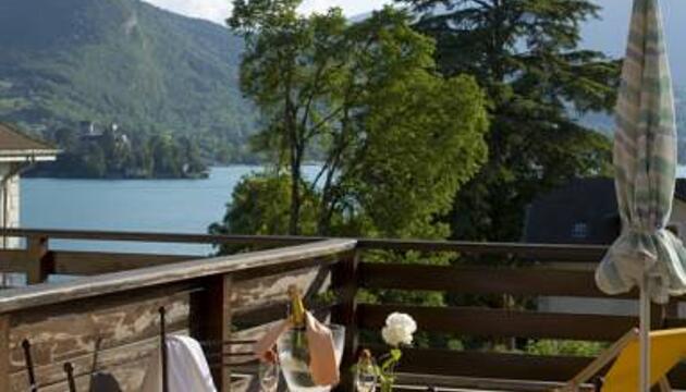 Foto de Hotel Logis La Charpenterie