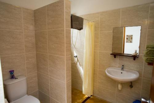 Bathroom – The Dive Hut